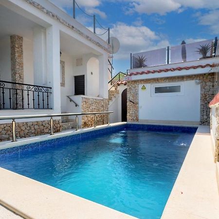 Holiday House Iva Слатине Екстер'єр фото